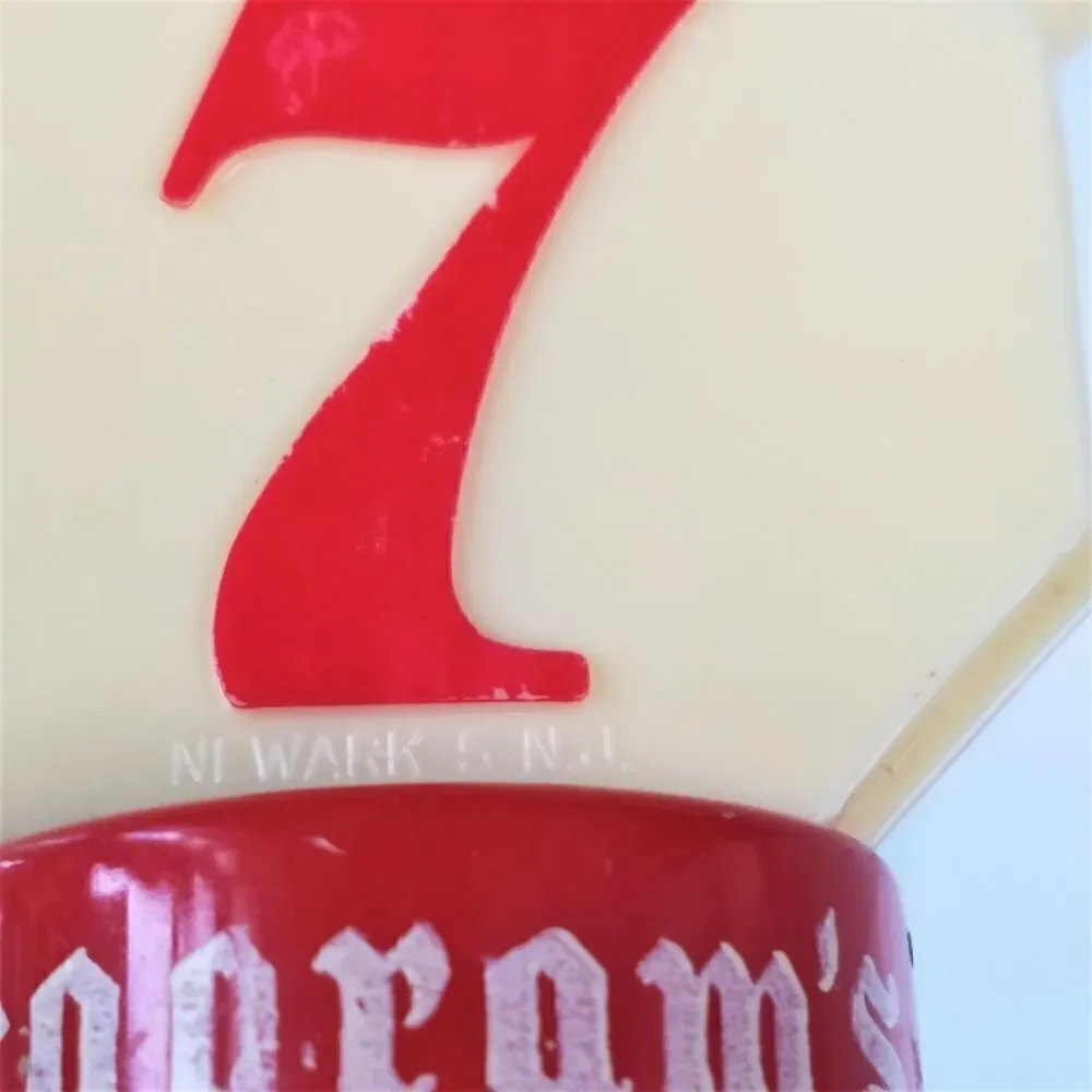 Seagram's Seven 7 Crown Whiskey Bottle Stopper